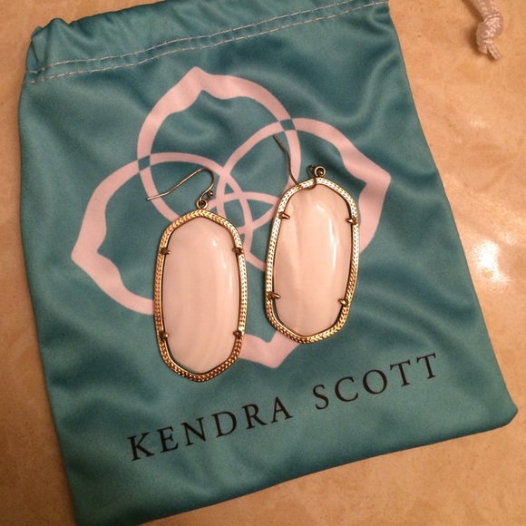 Kendra Scott Danielle Earrings in Pearl White