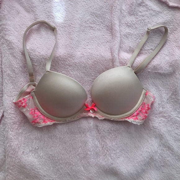 Victoria's Secret bra
