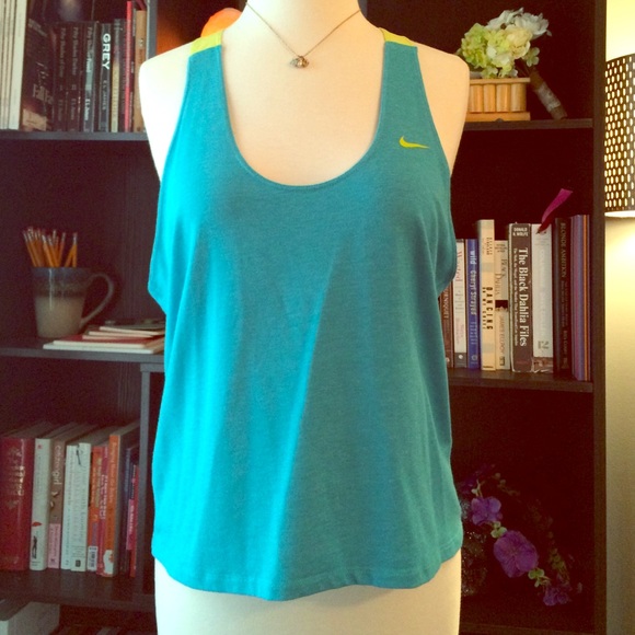 Super cute Nike loose fit tank