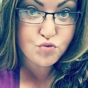 Meet your Posher, Tina