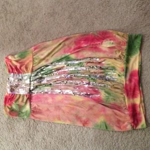 Patterned mini dress with sequins