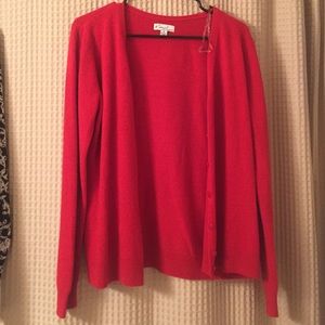 Red cardigan‼️CLOSET CLEAN OUT‼️TAKING OFFERS‼️