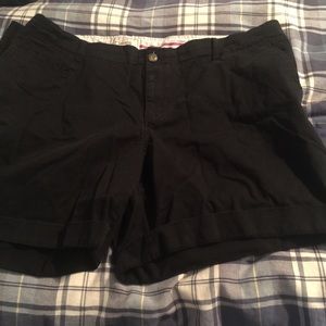 Old Navy Black shorts.  Size 20 Plus
