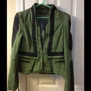 Lookbook Store Green & Black jacket