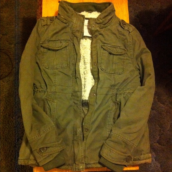 Large green military jacket!!!!
