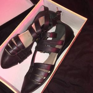 Sandal Flats ( Sz7.5 in womans)