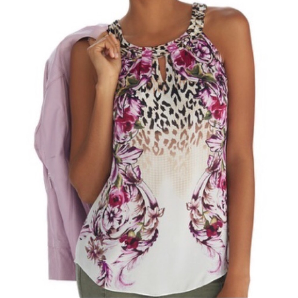 NWT!! WHBM Floral top😻