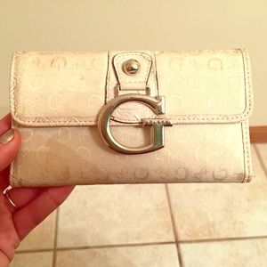 Guess wallet