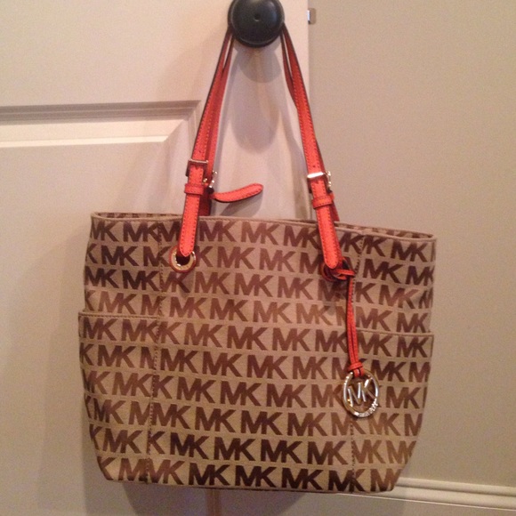Michael Kors Jetset bag