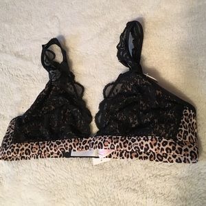 Victoria Secret/ Pink lace plunge bralette
