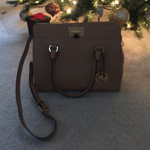 Michael Kors Lg Satchel