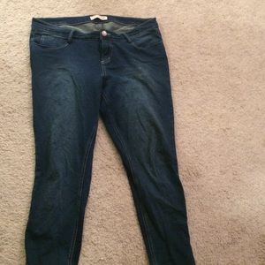 Women's junior plus jeggings with button and fly