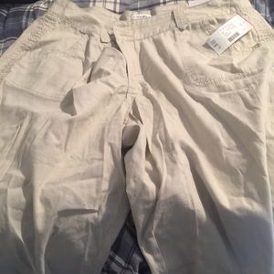 Fashion Bug Capri pants Plus 20. Very light weight