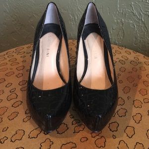 Gianni Bini black heels