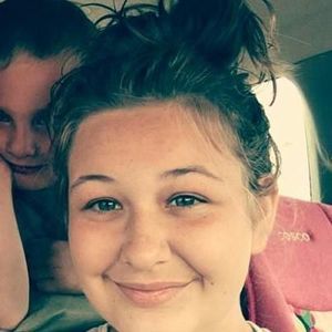 Meet your Posher, Jillian