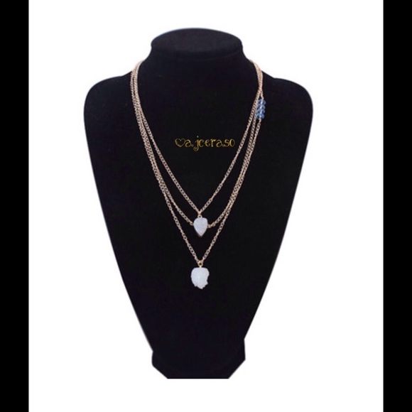 Raw Quartz layer necklace