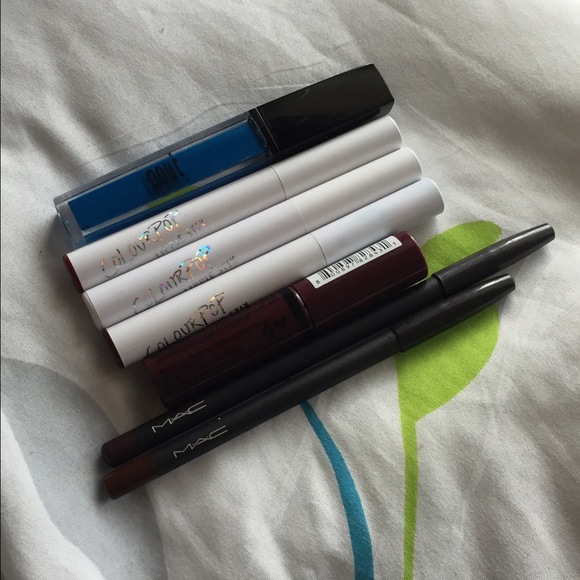 MAC, ColourPop, NYX, and Pout bundle!