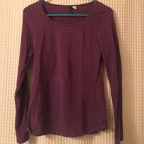 Long sleeve top‼️CLOSET CLEAN OUT‼️TAKING OFFERS‼️