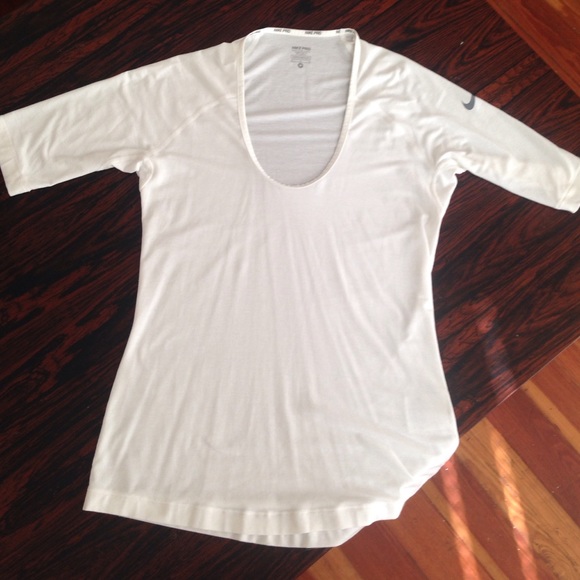 NWOT Nike Pro shirt