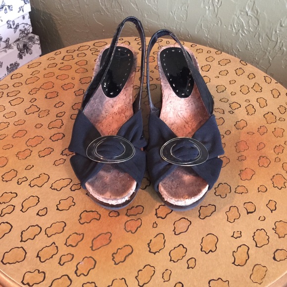 BCBG black and cork wedges