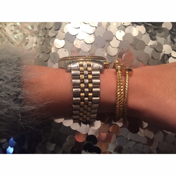 •Sold• 2 tone MK watch - Picture 2 of 4