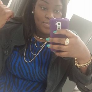 Meet your Posher, Virginia