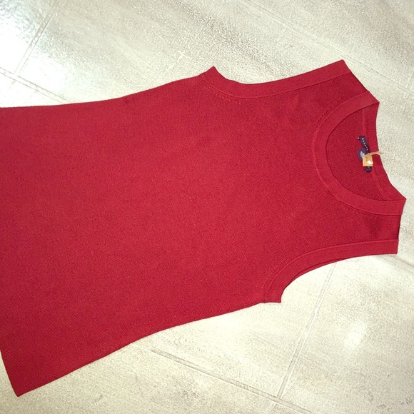 Banana republic vest 100% silk