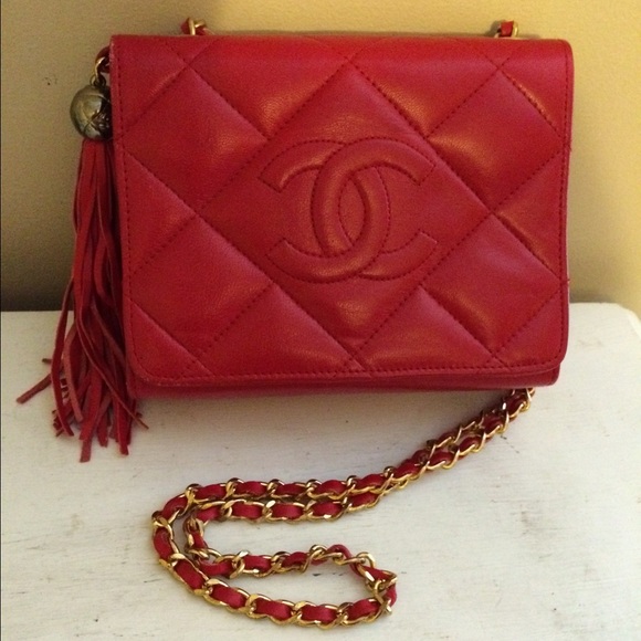 Beautiful Chanel bag! NON AUTHENTIC
