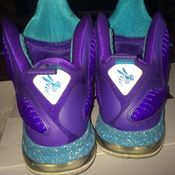 Lebron 9 "summit lake hornets" size 8(men) - Picture 3 of 4