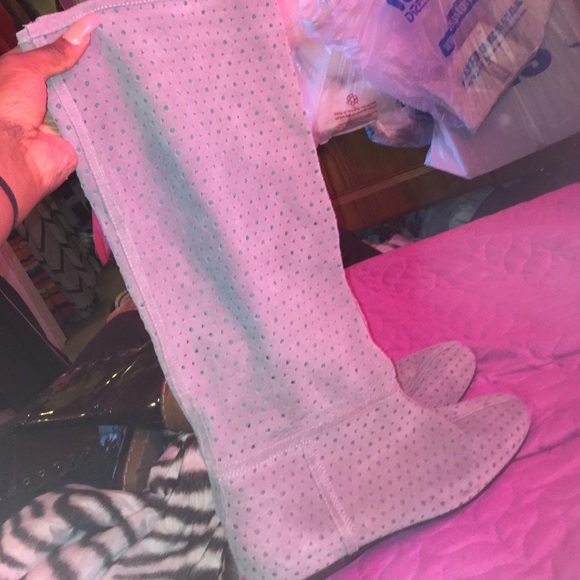 Suede Boots (real)