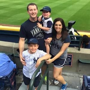 Meet your Posher, Dana