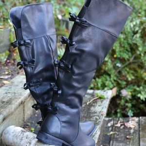 Knee High Black Bow Back Boots