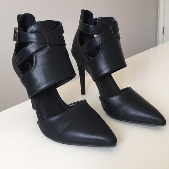 Also black leather heel
