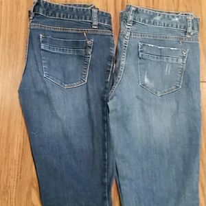 2 Pair Mossimo bootcut; light rinse and dark rinse