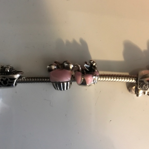 Disney charm - Minnie Mouse cupcake only