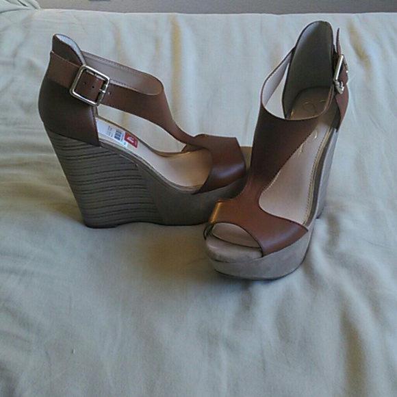 ** Host Pick ** Jessica Simpson Wedges