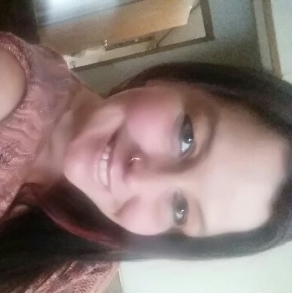 Meet your Posher, Candace