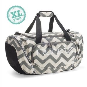 Extra large duffle bag