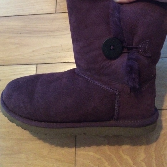 ugg bailey button aster ugg bailey button aster