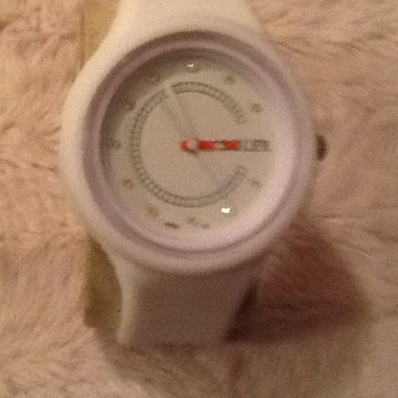 Watch - Picture 1 of 1