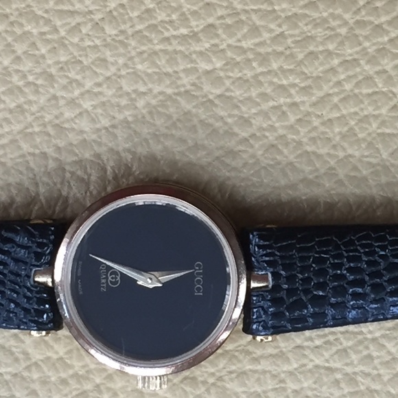 Classic GUCCI - authentic Ladies watch - Picture 1 of 4