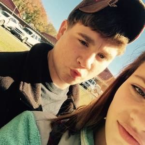 Meet your Posher, Kayley