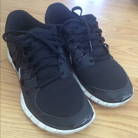Nike free runs