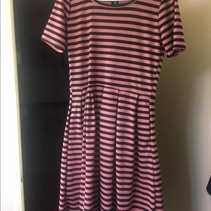 Lularoe Amelia dress medium