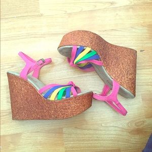 Colorful Big Buddha Wedge