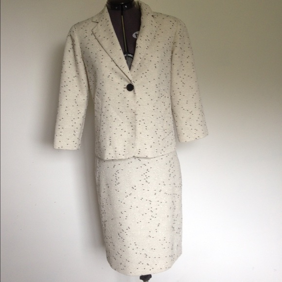 Talbot White Pencil Skirt Suit- size 2p