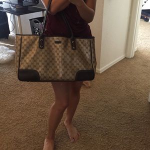 SALE Authentic GUCCI weekend tote!!! 😍❤️