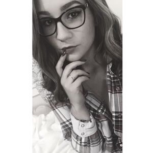 Meet your Posher, Tara