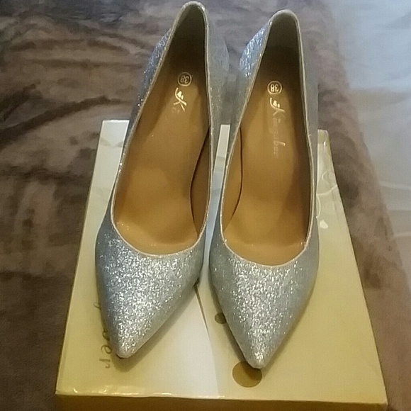 Silver cute heels