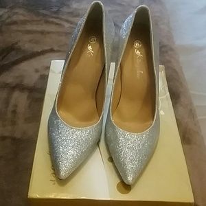 Silver cute heels
